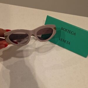 Bottega Veneta Muted Lilac Sunglasses